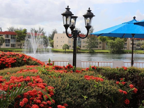 2751 E Sunrise Lakes Dr 108, Sunrise FL 33322