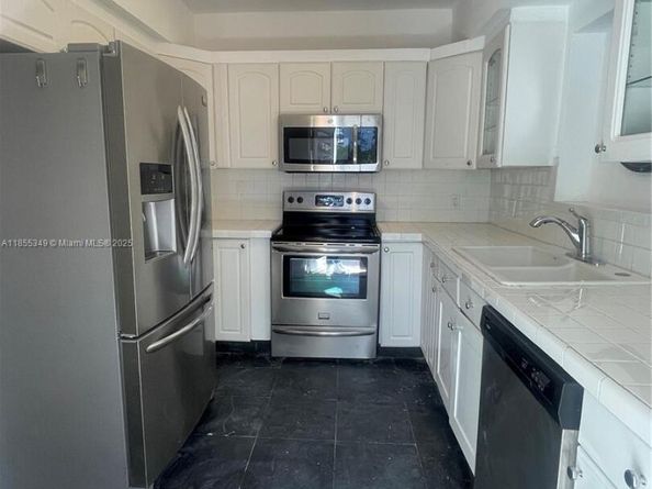 630 79th St, Miami Beach FL 33141