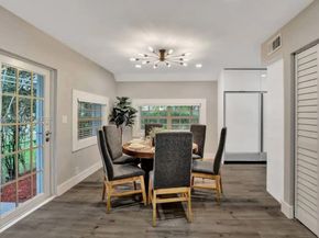 1025 N Southlake Dr, Hollywood FL 33019