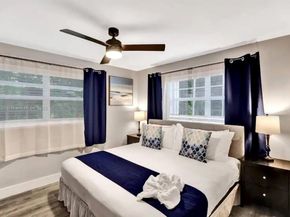 1025 N Southlake Dr, Hollywood FL 33019