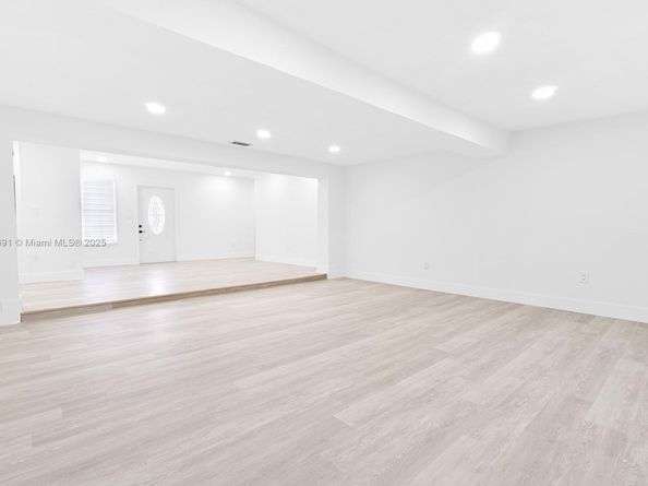 Undisclosed Address #A11789691, Hialeah FL 33015