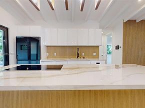 641 Nightingale Ave, Miami Springs FL 33166