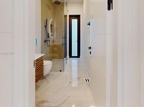 641 Nightingale Ave, Miami Springs FL 33166