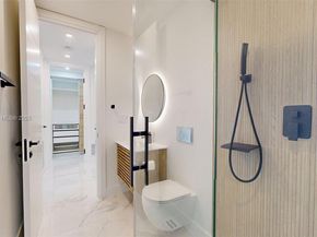 641 Nightingale Ave, Miami Springs FL 33166