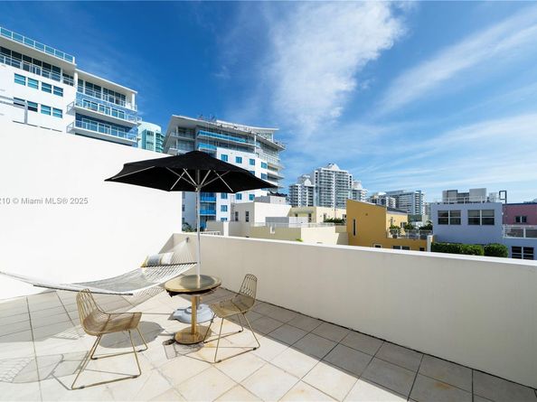 230 Water Way, Miami Beach FL 33141