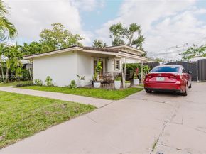 1300 NE 204th St, Miami FL 33179