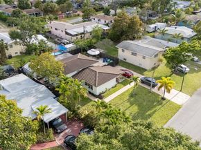 1300 NE 204th St, Miami FL 33179
