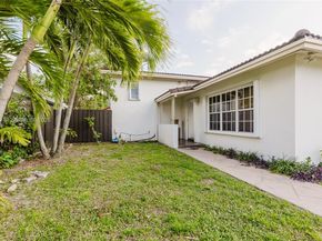 1300 NE 204th St, Miami FL 33179