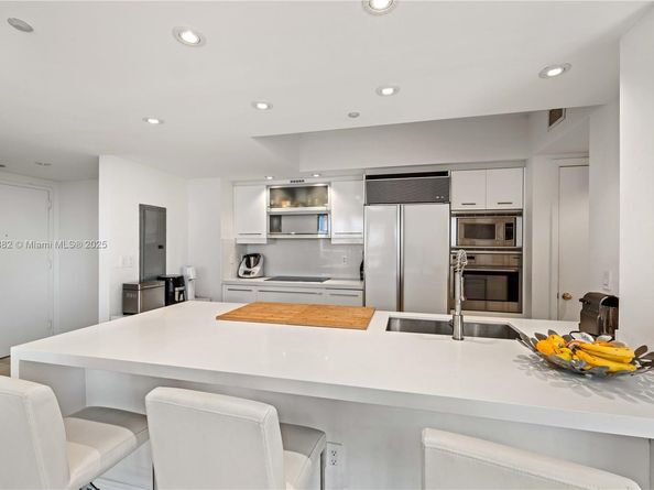 400 Alton Rd 610, Miami Beach FL 33139
