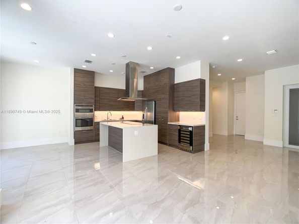 11843 SW 81st Rd, Pinecrest FL 33156