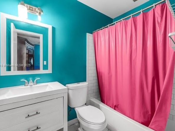 313 NW 12th St, Homestead FL 33030