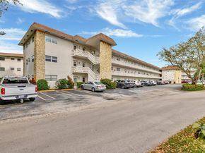 5003 NW 35th St 408, Lauderdale Lakes FL 33319