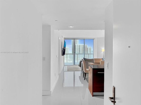 495 Brickell Ave 5009, Miami FL 33131