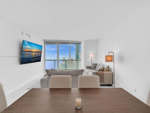 495 Brickell Ave 5009, Miami FL 33131