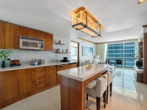 6801 Collins Ave 714, Miami Beach FL 33141