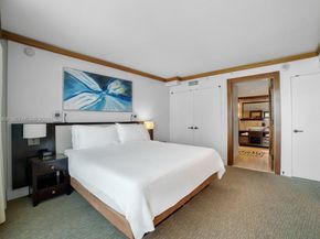 6801 Collins Ave 714, Miami Beach FL 33141