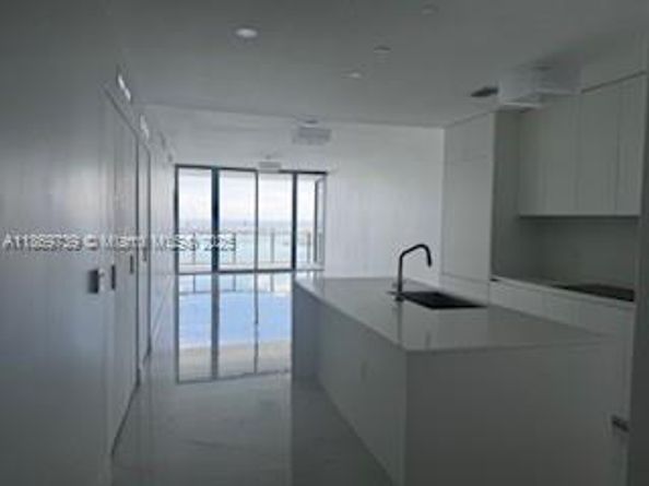 700 NE 24 Th, Miami FL 33137