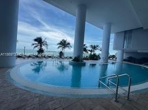 700 NE 24 Th, Miami FL 33137
