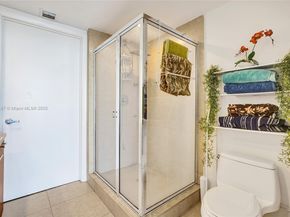 50 Biscayne Blvd 3006, Miami FL 33132