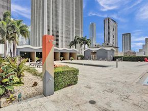 50 Biscayne Blvd 3006, Miami FL 33132