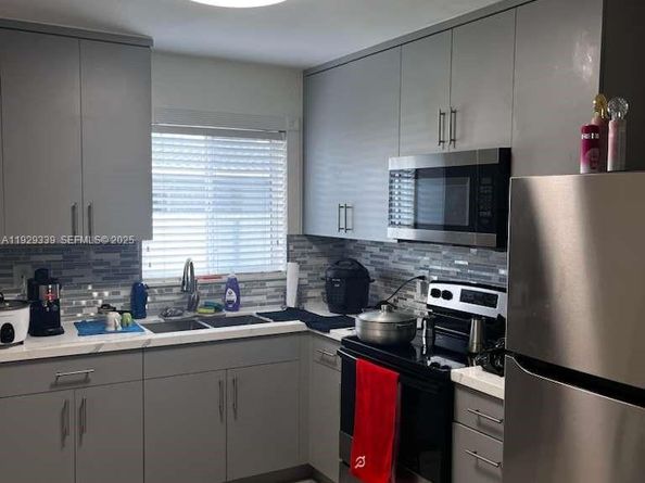 Undisclosed Address #A11929339, Hialeah FL 33016