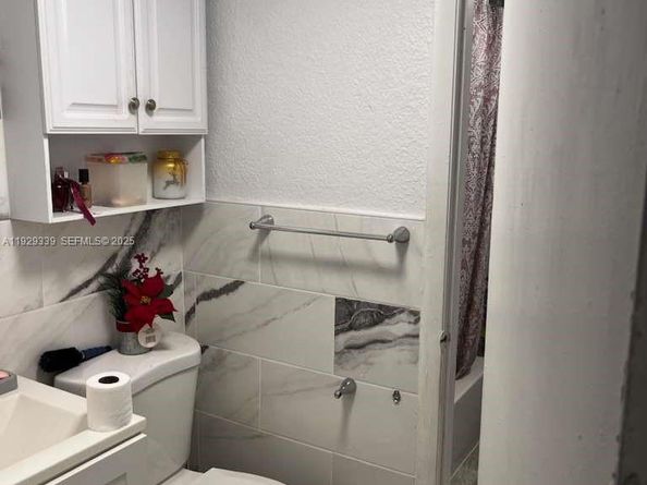 Undisclosed Address #A11929339, Hialeah FL 33016