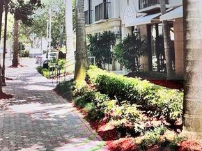 1900 Van Buren St 120B, Hollywood FL 33020