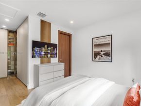 500 NE 51st St, Miami FL 33137