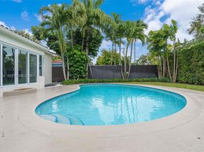 500 NE 51st St, Miami FL 33137