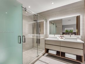 500 NE 51st St, Miami FL 33137