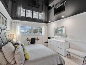 2600 Diana Dr 110, Hallandale Beach FL 33009