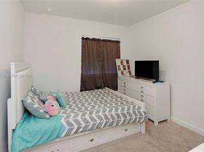 2432 SE 10th Ct, Homestead FL 33035