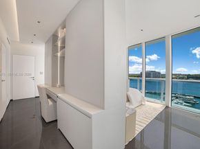 1000 S Pointe Dr 901, Miami Beach FL 33139