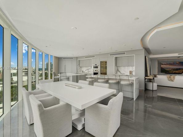 1000 S Pointe Dr 901, Miami Beach FL 33139