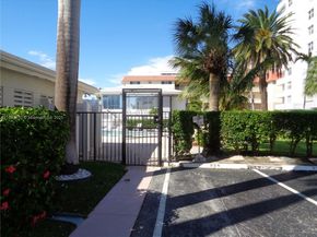3127 S Ocean Dr 219, Hallandale Beach FL 33009