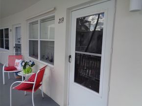 3127 S Ocean Dr 219, Hallandale Beach FL 33009