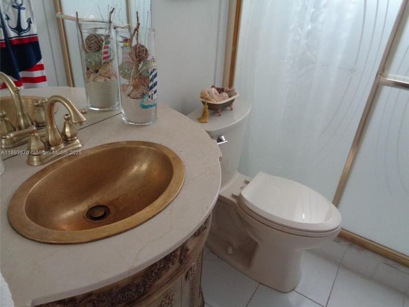 3127 S Ocean Dr 219, Hallandale Beach FL 33009