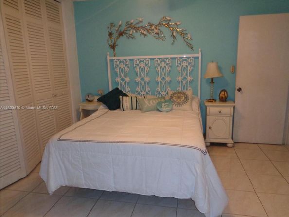 3127 S Ocean Dr 219, Hallandale Beach FL 33009