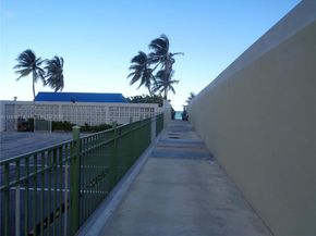 3127 S Ocean Dr 219, Hallandale Beach FL 33009