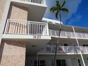 3127 S Ocean Dr 219, Hallandale Beach FL 33009