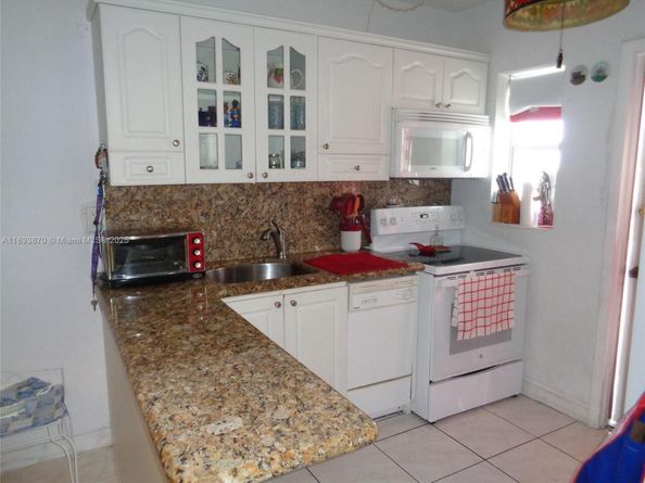 3127 S Ocean Dr 219, Hallandale Beach FL 33009