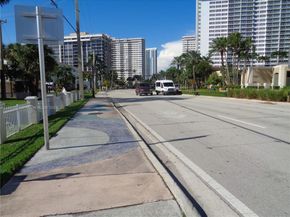 3127 S Ocean Dr 219, Hallandale Beach FL 33009
