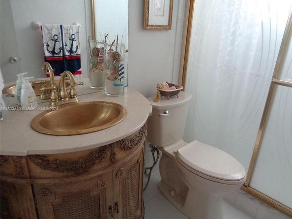 3127 S Ocean Dr 219, Hallandale Beach FL 33009