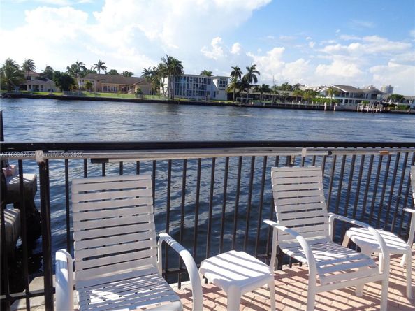3127 S Ocean Dr 219, Hallandale Beach FL 33009