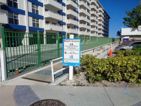 3127 S Ocean Dr 219, Hallandale Beach FL 33009