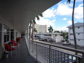 3127 S Ocean Dr 219, Hallandale Beach FL 33009