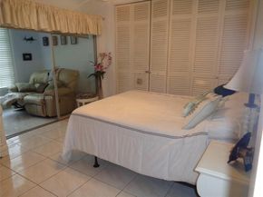 3127 S Ocean Dr 219, Hallandale Beach FL 33009