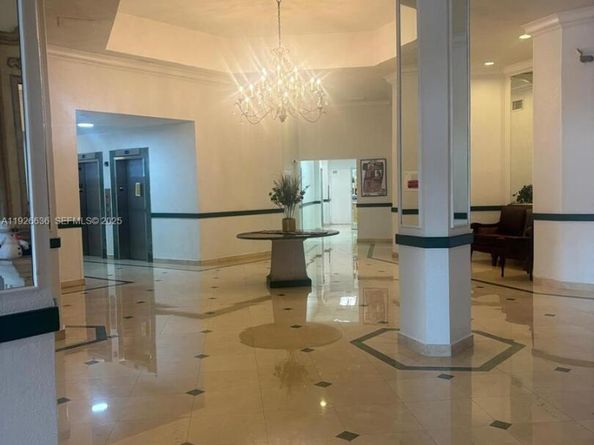 1301 NE Miami Gardens Dr 813W, Miami FL 33179