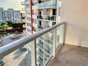 1301 NE Miami Gardens Dr 813W, Miami FL 33179