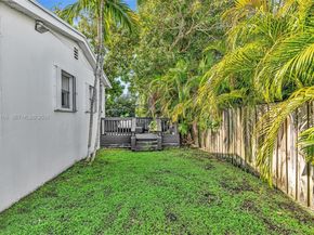 9264 Byron Ave, Surfside FL 33154